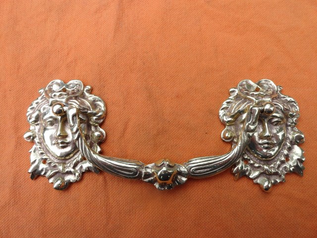 Ameublement : Poignée style  - Louis XIV - Référence 1100 bis