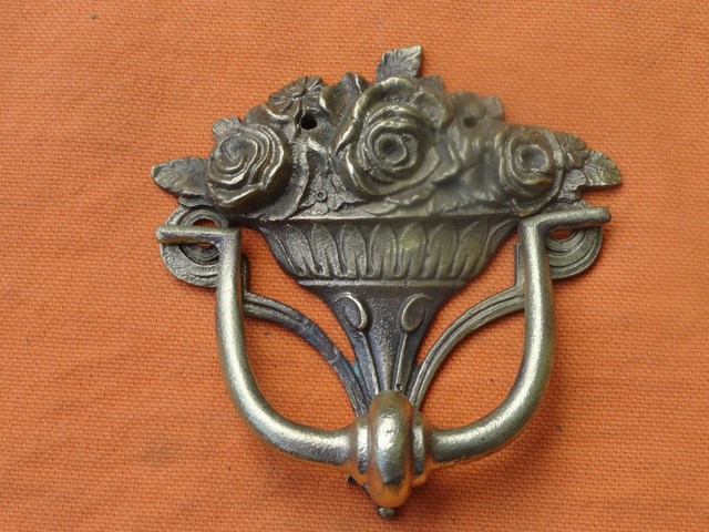 Ameublement : Poignée style  - Louis XVI - Référence 839 bis