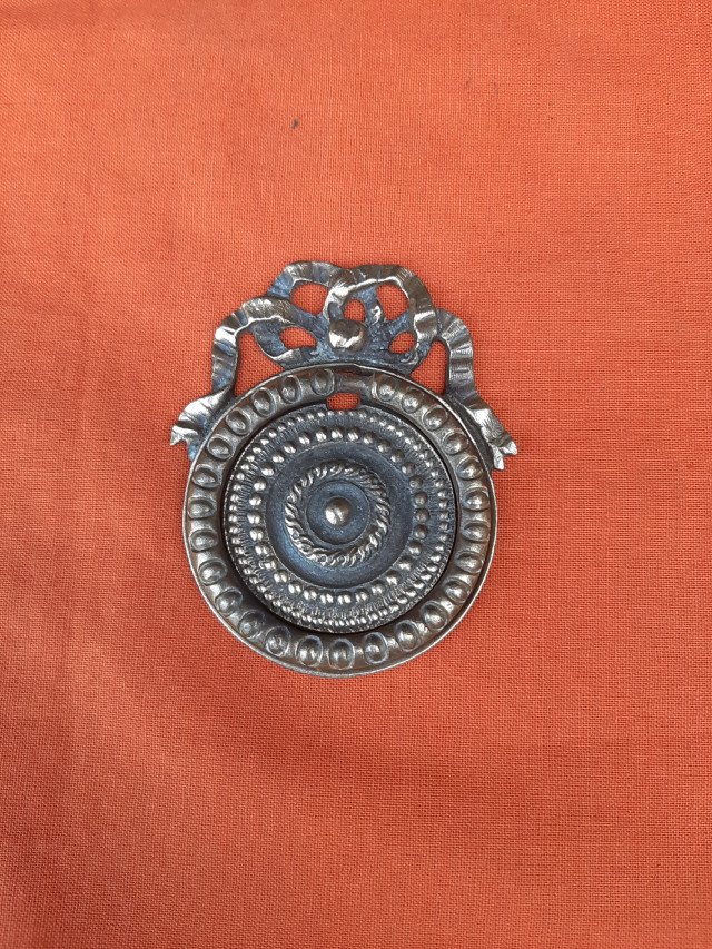 Ameublement : Poignée style  - Louis XVI - Référence 852